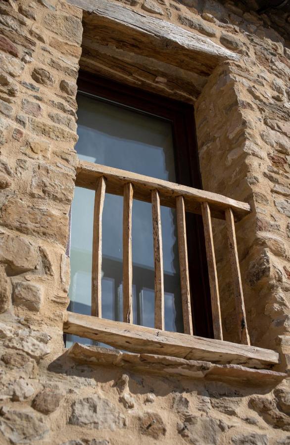 Casa Sanui. Apartaments Turistics Rurals Estorm Bagian luar foto