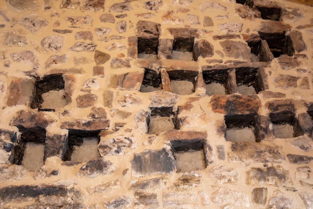 Casa Sanui. Apartaments Turistics Rurals Estorm Bagian luar foto